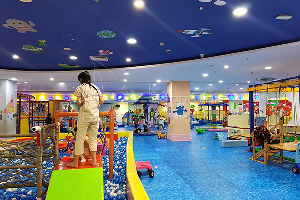 150 square meters indoor playground