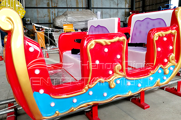 fiberglass material kiddie track train ride cabin